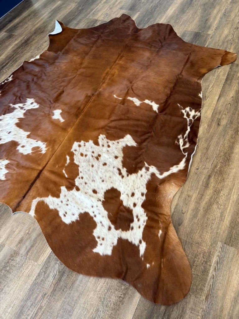 010 Brown & White