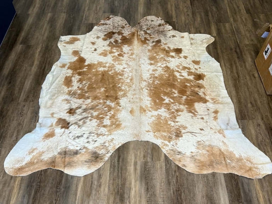 014 Brown & White